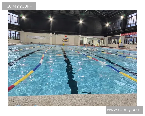 水温对游泳体验的影响及如何选择适宜温度提升水中活动舒适度