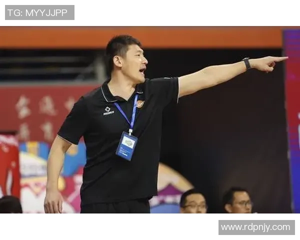 陈磊专访:从青涩少年到篮球巨星的成长之路与心路历程回顾 陈磊专访:从青涩少年到篮球巨星的成长之路与心路历程回顾