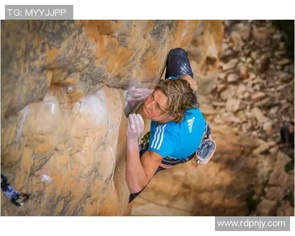 成都攀岩队心理素质对比分析及其对竞技表现的影响探讨