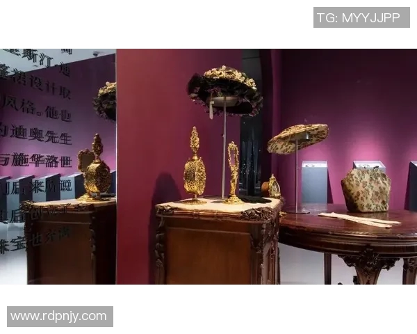 珠宝的光辉与魅力：探索历史、工艺与现代设计的完美融合