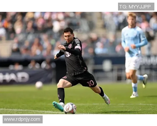 梅西职业生涯十佳进球集锦 展现无与伦比的足球天赋与创造力