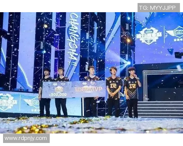 RNG战术变革引发热议CSGO新局面下的团队策略与挑战分析 RNG战术变革引发热议CSGO新局面下的团队策略与挑战分析